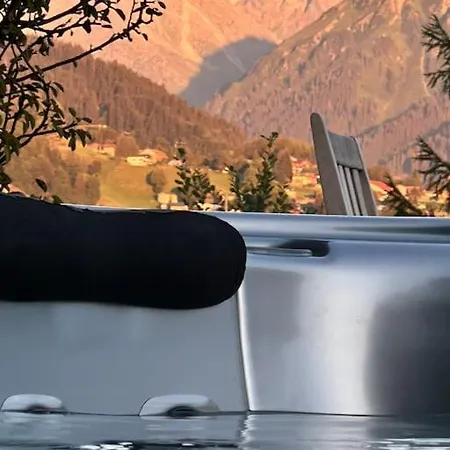 Cozy Penthouse With Mountain View شقة كلوسترز